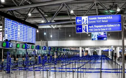 Ρεκόρ στο “Ελ. Βενιζέλος’ με 4 εκατομμύρια επιβάτες τον Αύγουστο