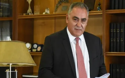 Χατζηθεοδοσίου: Να υπάρξει ίδια αντιμετώπιση των επιχειρήσεων στην κατάργηση του τέλους επιτηδεύματος