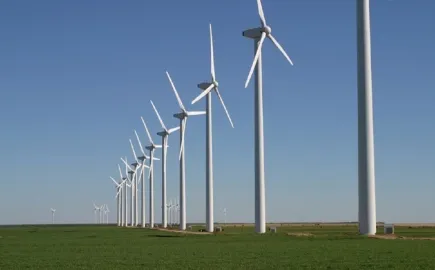 Τουρκία: Στόχος τα 120 GW από αιολική και ηλιακή ενέργεια έως το 2035