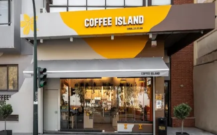  Coffee Island: Διαψεύδει τα σενάρια πώλησης – Άνοδος 13,12% στον τζίρο το 2025