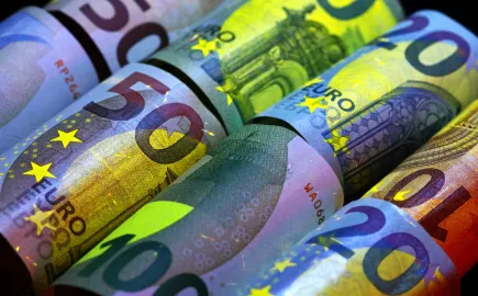Στα άκρα η εμπορική σύγκρουση ΕΕ-Κίνας: Η Ευρώπη ετοιμάζει "kill switch"