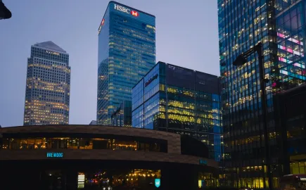 HSBC: Επαναγορά μετοχών έως 1 δισ. δολ. μετά τα κέρδη του γ΄ τριμήνου