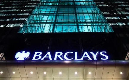 Barclays: Περικοπές προσωπικού κατά περίπου 5% σχεδιάζει με όχημα την τεχνητή νοημοσύνη