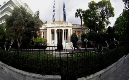 Κρατάει «ρεζέρβα» η κυβέρνηση για νέα μέτρα στήριξης 