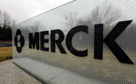 Ο ΠΦΣ καταγγέλλει τη Merck για επιλεκτική διανομή φαρμάκου