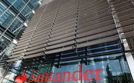 Santander: Αύξηση 19% στα καθαρά κέρδη του γ΄ τριμήνου, στα 3,85 δισ. ευρώ