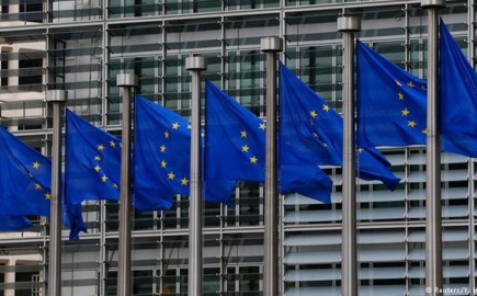 ΕΕ: Πιέζει για τις συνομιλίες για την Ουκρανία με τα παγωμένα περιουσιακά στοιχεία 