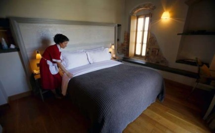 Αυξήθηκαν οι αφίξεις επισκεπτών σε ξενοδοχειακά καταλύματα τον Νοέμβριο