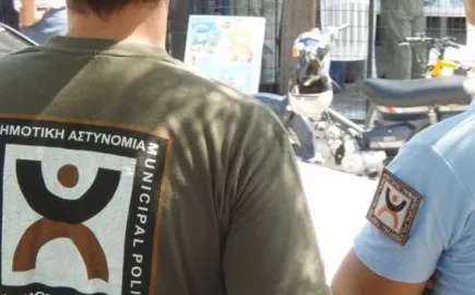 ΥΠΕΣ: Υπερδιπλασιάστηκε η στελέχωση της Δημοτικής Αστυνομίας - Ρεκόρ επισκεψιμότητας στα ΚΕΠ