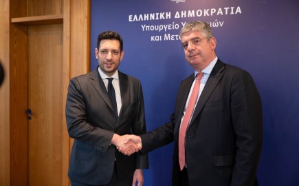 Συμφωνία του Υπουργείου Μεταφορών και της ΕΤΕπ για την ενίσχυση των ηλεκτρικών λεωφορείων