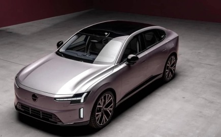 Νέο Volvo ES90 Business Edition: Πιο προσιτό και με πλουσιότερο εξοπλισμό