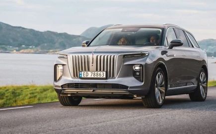 Η «κινεζική Rolls-Royce» διαθέτει μπαταρία που μπορεί να φορτιστεί σε 3 λεπτά