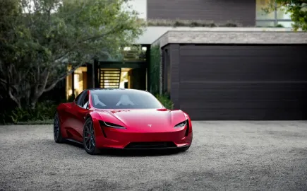 Tesla: Το νέο Roadster με τεχνολογία SpaceX, μπορεί να αποκαλυφθεί μέσα στον Αύγουστο
