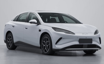 Η BYD αποκαλύπτει τα Seal 08 και Sealion 08 πριν από το ντεμπούτο τους