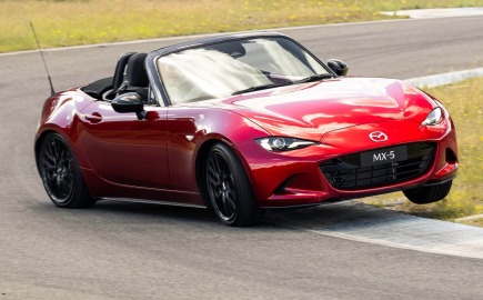 Μπαίνει στη πρίζα το MX-5;