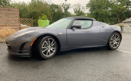Tesla Roadster: Το ηλεκτρικό σπορ αυτοκίνητο που άλλαξε τα πάντα