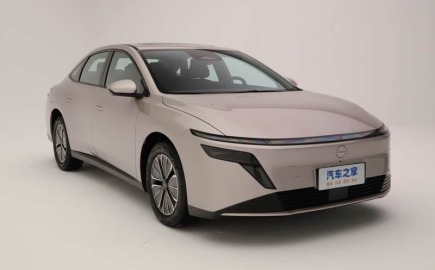 Nissan N6 PHEV: Νέο μεσαίο υβριδικό sedan κάνει ντεμπούτο στη Κίνα