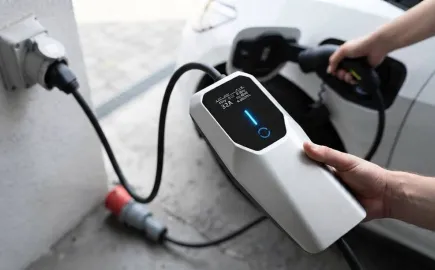 Οικιακός φορτιστής EV με μόλις €60: Αξίζει πραγματικά;