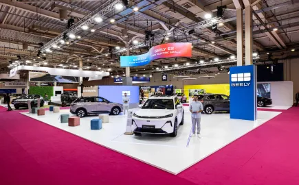 Η Geely έδωσε τον παλμό στην Auto Athina 2026