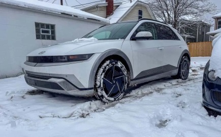 Η λειτουργία χιονιού του Hyundai Ioniq 5 το καθιστά πρωταθλητή σε κακές καιρικές συνθήκες [video]