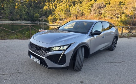 Δοκιμή: Peugeot 408 Hybrid – Συνύπαρξη κομψότητας και οικονομίας