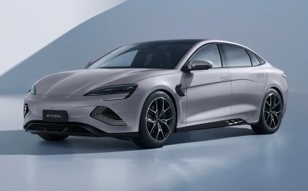 BYD Seal Excellence 523 PS: Τετρακίνητο ηλεκτρικό sedan με 3,8’’ τα 0-100