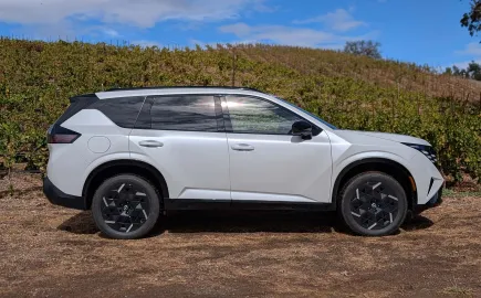 Nissan Rogue Hybrid 2027: Υβριδικό SUV με τεχνολογία που θυμίζει ηλεκτρικό