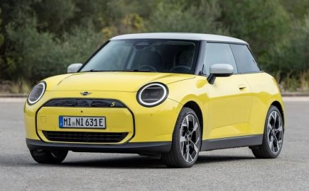 MINI Cooper και Aceman: Νέες ημι-στερεές μπαταρίες με μεγαλύτερη αυτονομία το 2027