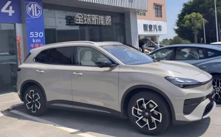 MG 4X: Το ηλεκτρικό SUV-σοκ με €13.000, ημι-στερεά μπαταρία και αυτονομία έως 610 km
