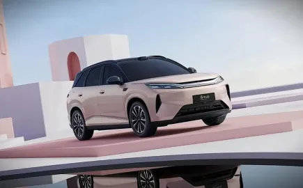 Το νέο BYD Atto 3 έρχεται με φόρτιση-αστραπή και αυτονομία 630 χλμ. – Πότε λανσάρεται