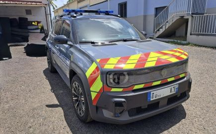 Το νέο ηλεκτρικό Renault 4 έγινε περιπολικό