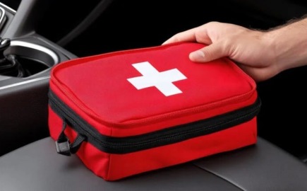 Νέο υποχρεωτικό φαρμακείο αυτοκινήτου – Τι αλλάζει από 18 Ιουνίου