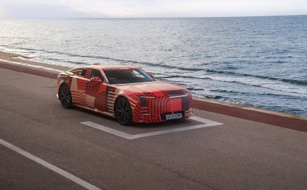 Μόλις 6 αυτοκίνητα και μετά τίποτα: Η Jaguar παίζει το τελευταίο της χαρτί [video]