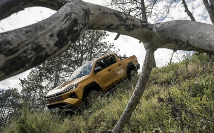 Toyota Hilux BEV: Το πρώτο αμιγώς ηλεκτρικό Hilux με τετρακίνηση και αυτονομία έως 380 Km