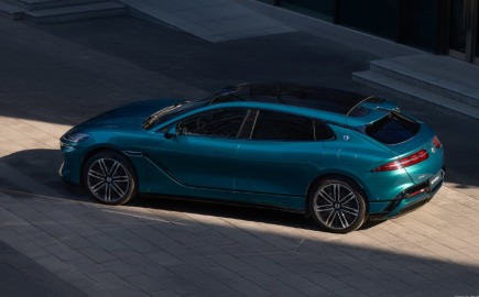 Νέο Denza Z9 GT: Το «καυτό» ηλεκτρικό station wagon που «τερματίζει» τα πάντα