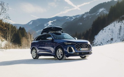 Το Audi Q5 «ανεβαίνει» στις Άλπεις για μια χειμερινή περιπέτεια