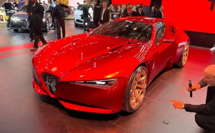Η νέα Alfa Romeo Cuorerosso υποδηλώνει το τολμηρό μέλλον της μάρκας.