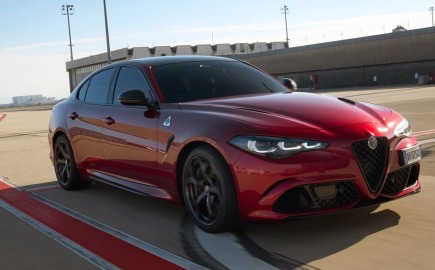 Η νέα ειδική έκδοση Alfa Romeo Giulia Quadrifoglio Collezione είναι διαθέσιμη μόνο για λίγους