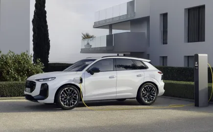 Audi Q3 e-hybrid: Νέα PHEV έκδοση με χαμηλότερη ισχύ και μεγάλη ηλεκτρική αυτονομία