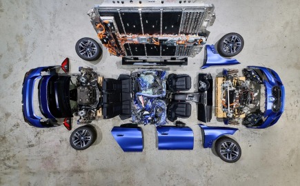 Τεχνική σύγκριση BMW i3 vs Mercedes C-Class EQ