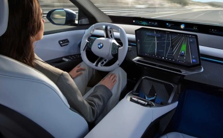 BMW: Τέλος στην αυτόνομη οδήγηση επιπέδου 3 και στροφή προς πιο ρεαλιστικά συστήματα