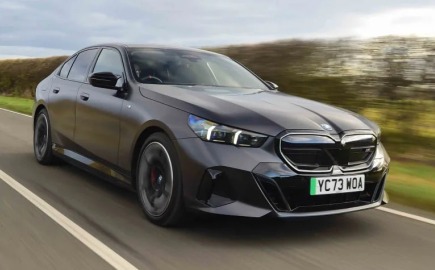 Η BMW αλλάζει τα πάντα: Η νέα i5 έρχεται να «εξαφανίσει» τα θερμικά