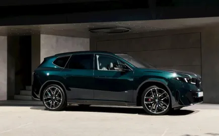 Η νέα BMW iX3 έγινε πύραυλος: 603 PS και τελική ταχύτητα 240 χλμ./ώρα