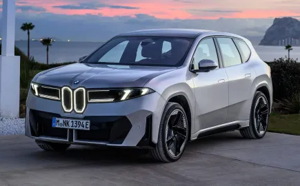 BMW iX3 40 xDrive: Νέα τετρακίνητη έκδοση με 374 PS και 621 km