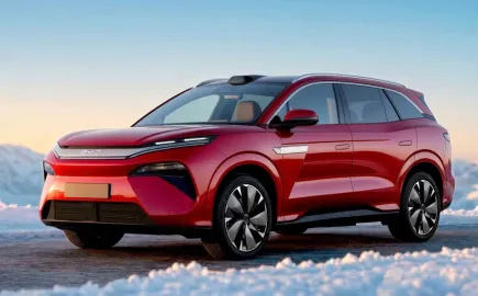 Νέο BYD Atto 8: Το γιγαντιαίο 7θέσιο SUV, «ανάβει τα φώτα» σε Kia EV9 και Skoda Peaq