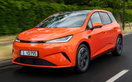 Πάνω από 1.000 Km αυτονομίας σε μικρό hatchback; Η BYD λέει ναι