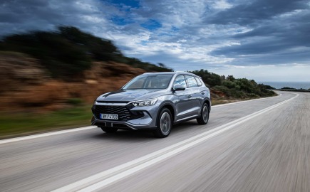 Πρώτη γνωριμία με το BYD Sealion 5 DM-i: Το PHEV που αλλάζει τις ισορροπίες