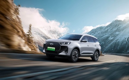 Η Chery ανεβάζει ταχύτητα στην Ευρώπη – Έρχεται το νέο Tiggo 7 HEV