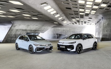 Η Volkswagen παρουσιάζει το νέο full hybrid σύστημα για Golf και T-Roc