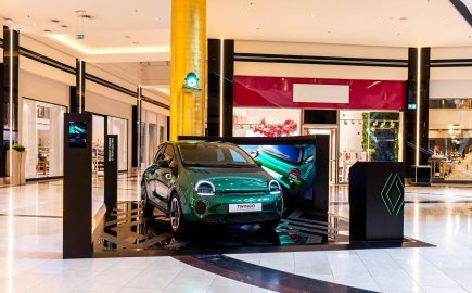 Το νέο Renault Twingo E-Tech electric στο Golden Hall